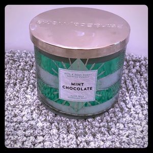 Bath and body works mint candle